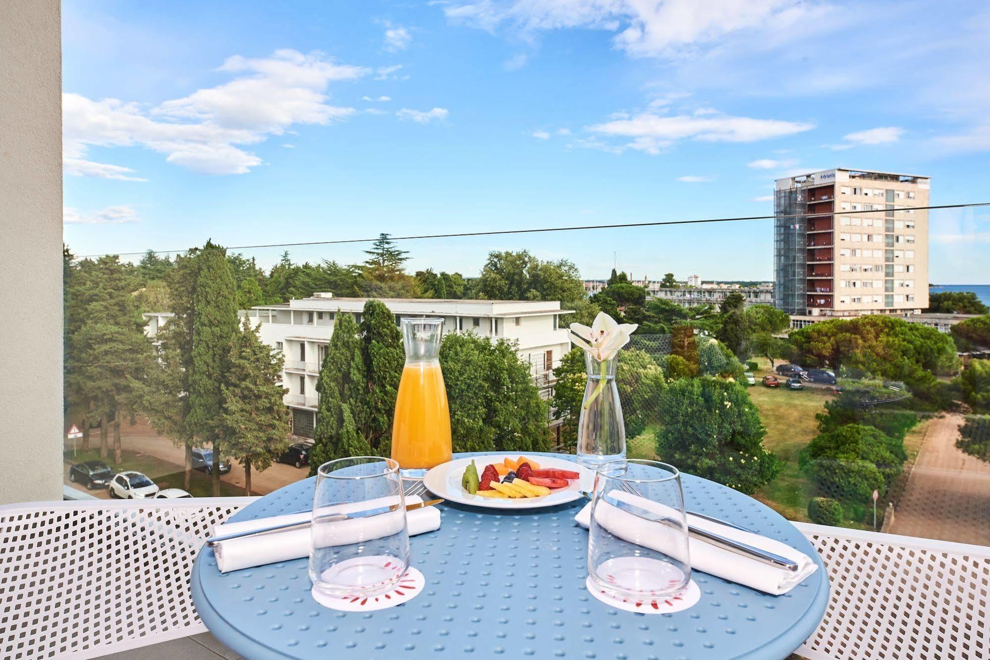 Sipar Plava Laguna Hotel 4*