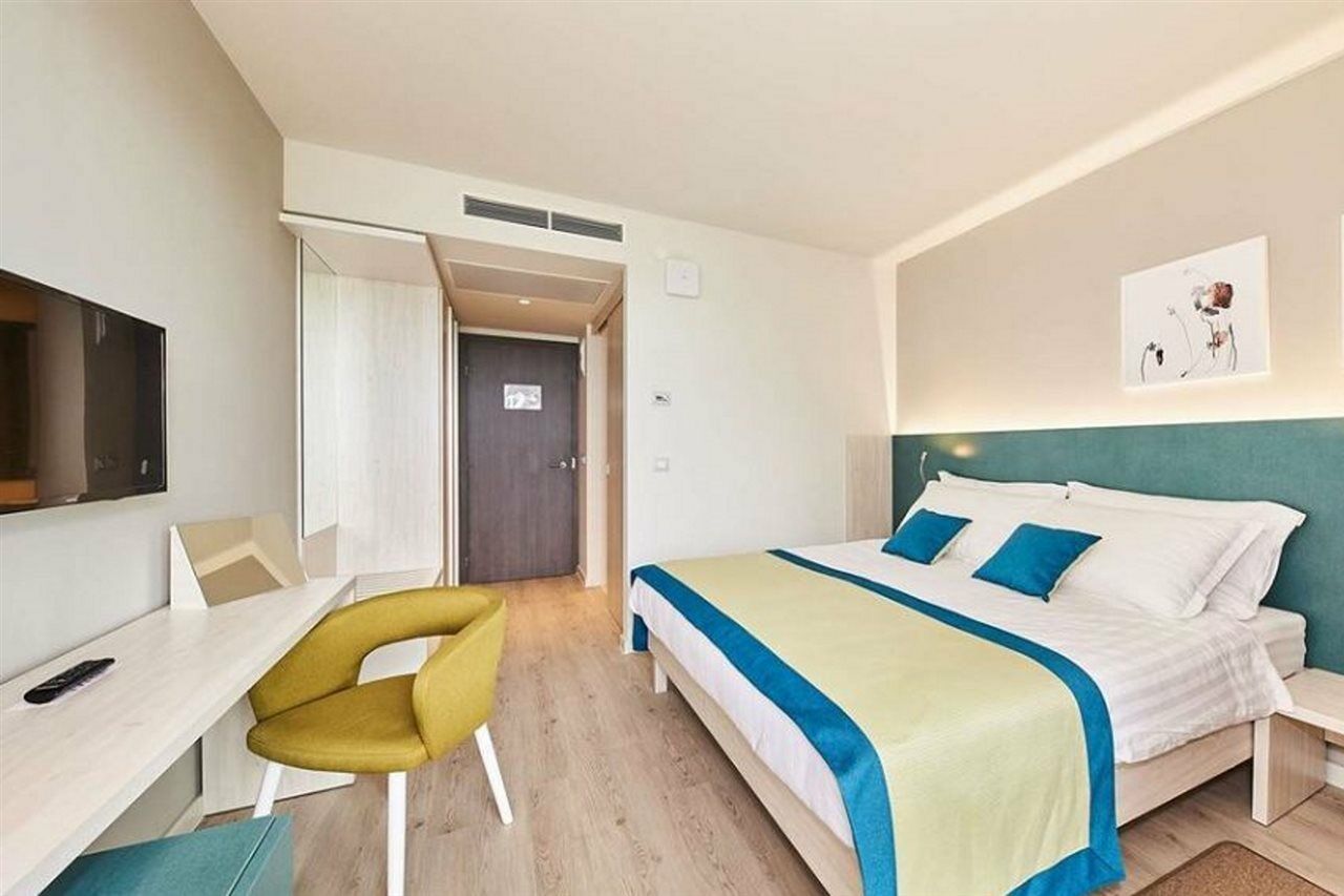 Sipar Plava Laguna Hotel